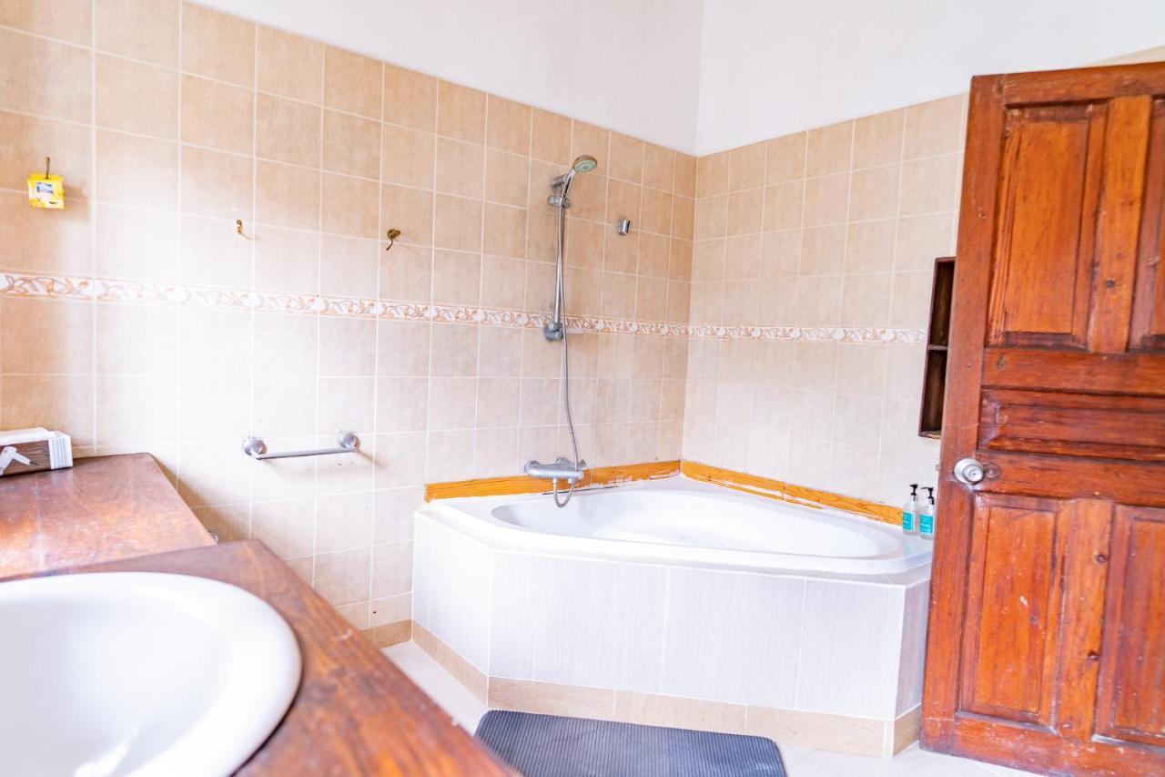 Stylish Apartment In Stone Town Zanzibar ภายนอก รูปภาพ